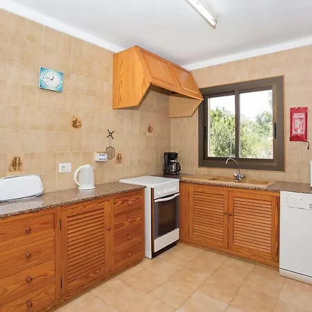 Gabriel Villa *